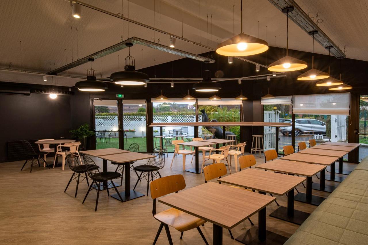 Отель Ibis Cergy Pontoise Le Port Экстерьер фото