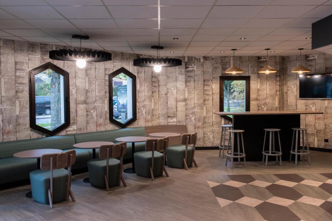 Отель Ibis Cergy Pontoise Le Port Экстерьер фото