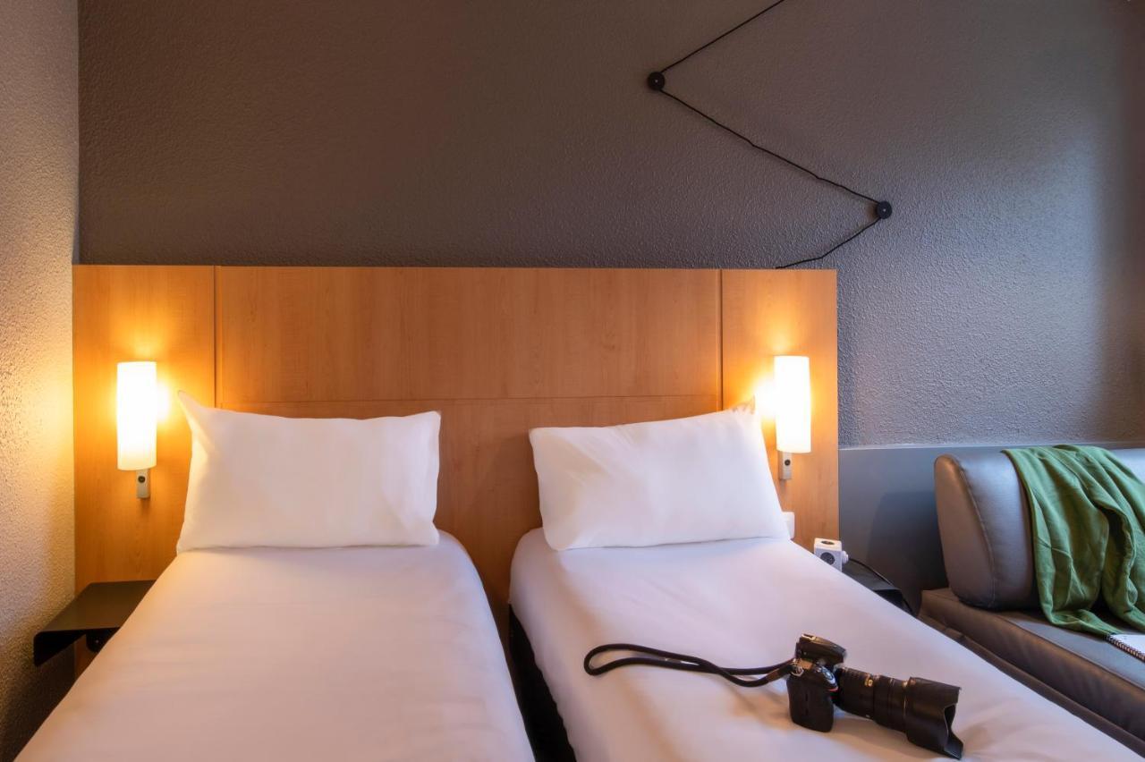 Отель Ibis Cergy Pontoise Le Port Экстерьер фото